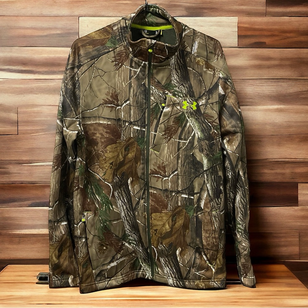 Under Armor Scent Control Soft Shell Fleece Lined Camouflage Zipper Jacket!